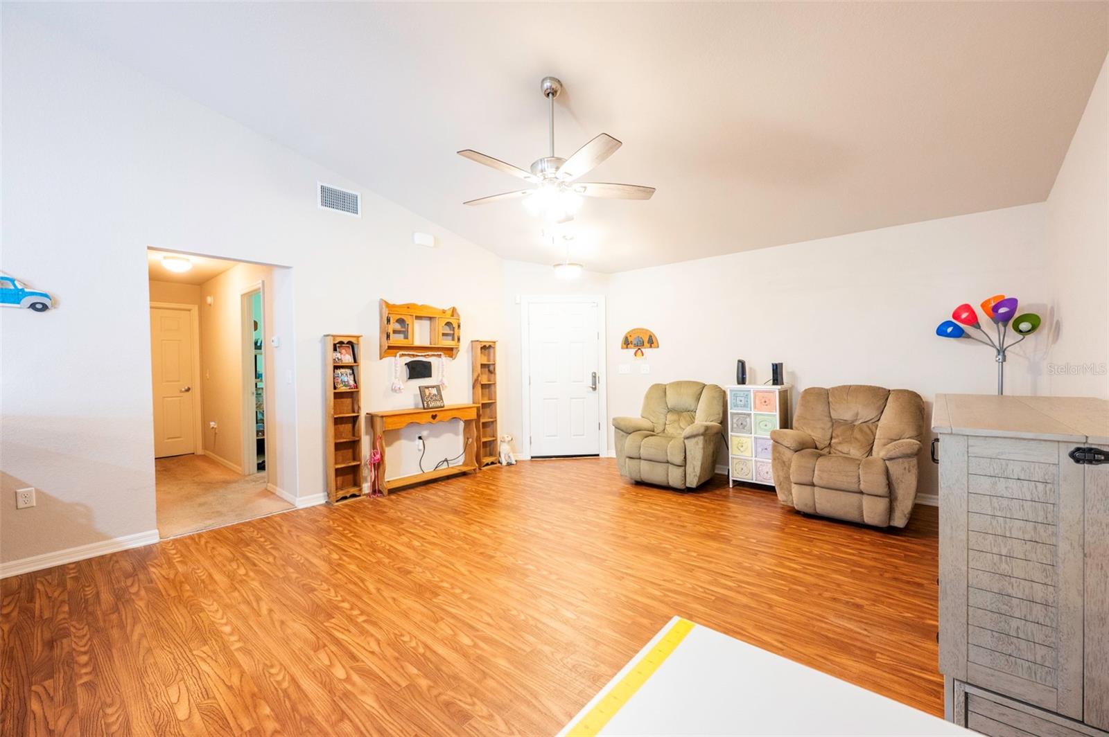 Image 13 of 29 For 1930 Chickadee Street