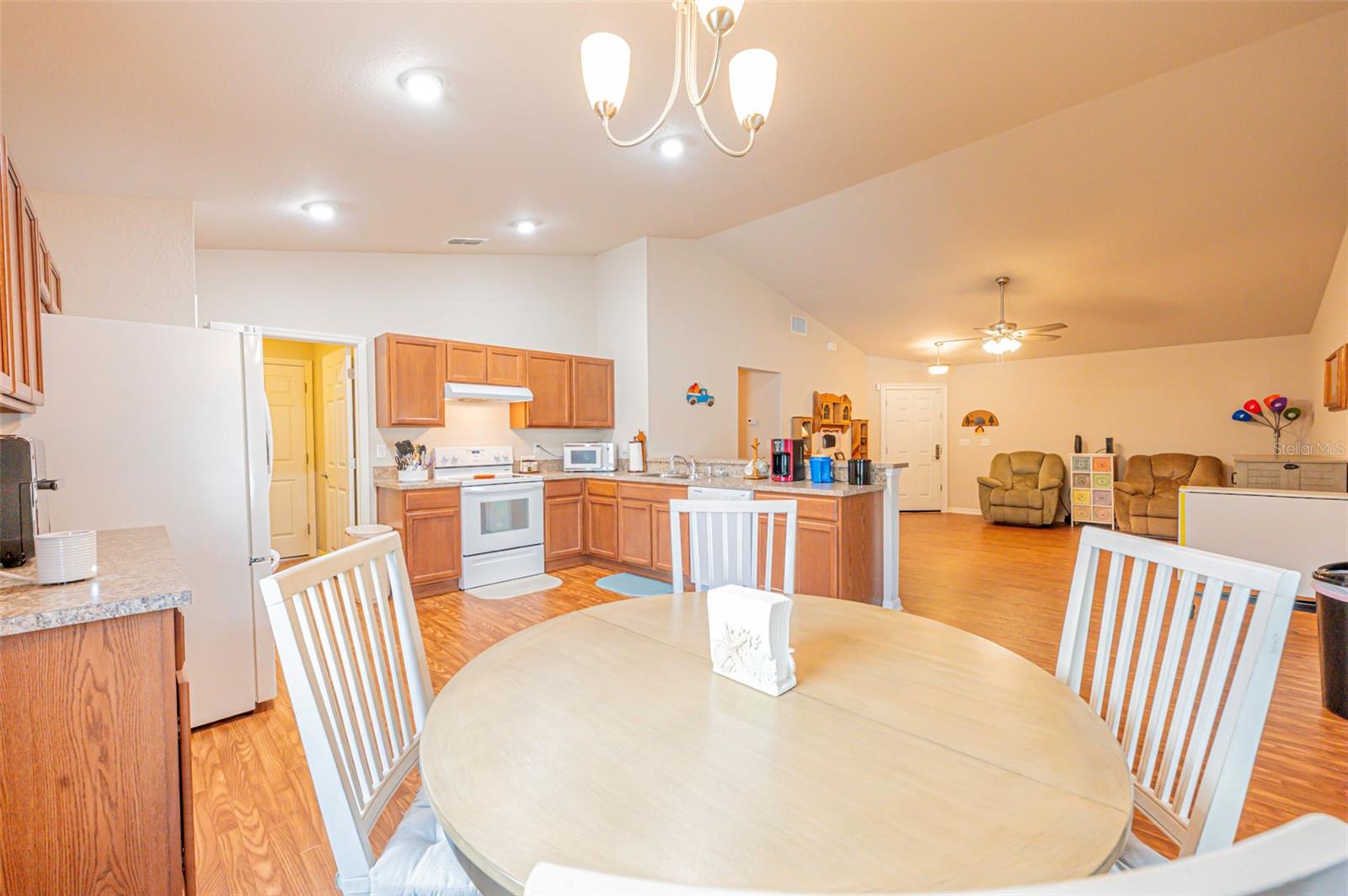 Image 7 of 29 For 1930 Chickadee Street