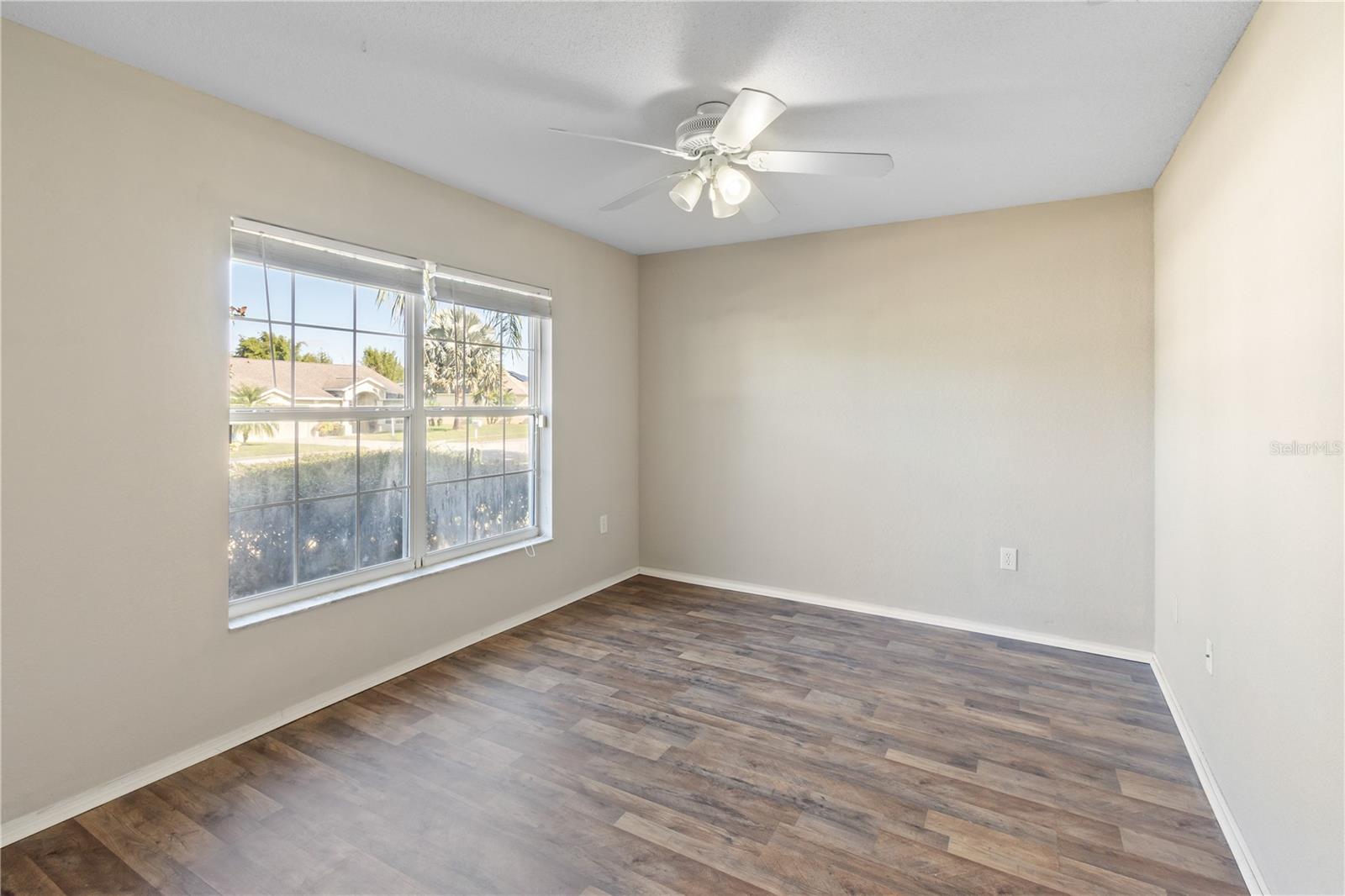 Image 16 of 43 For 4364 Dinner Lake Boulevard