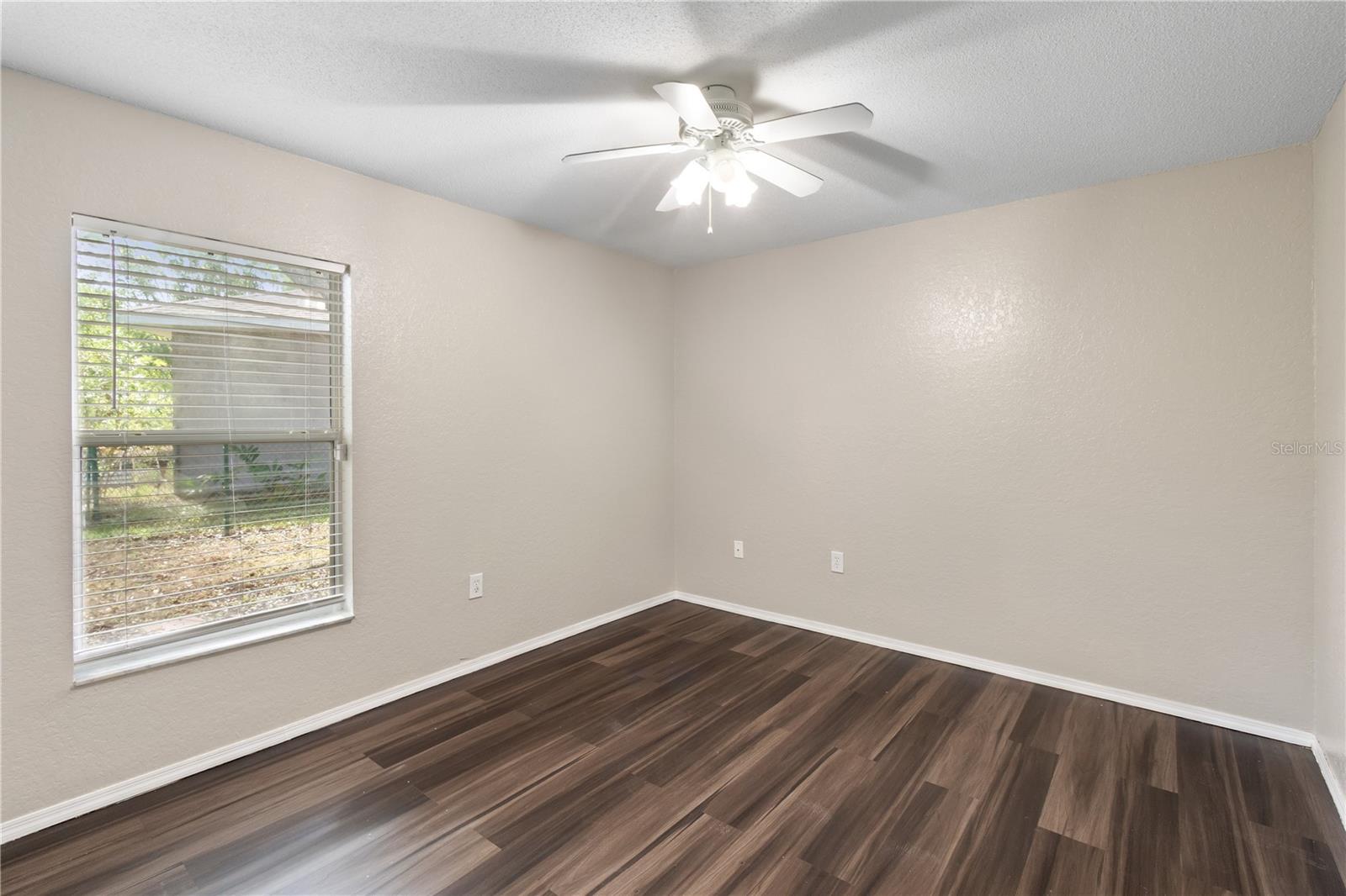 Image 17 of 43 For 4364 Dinner Lake Boulevard