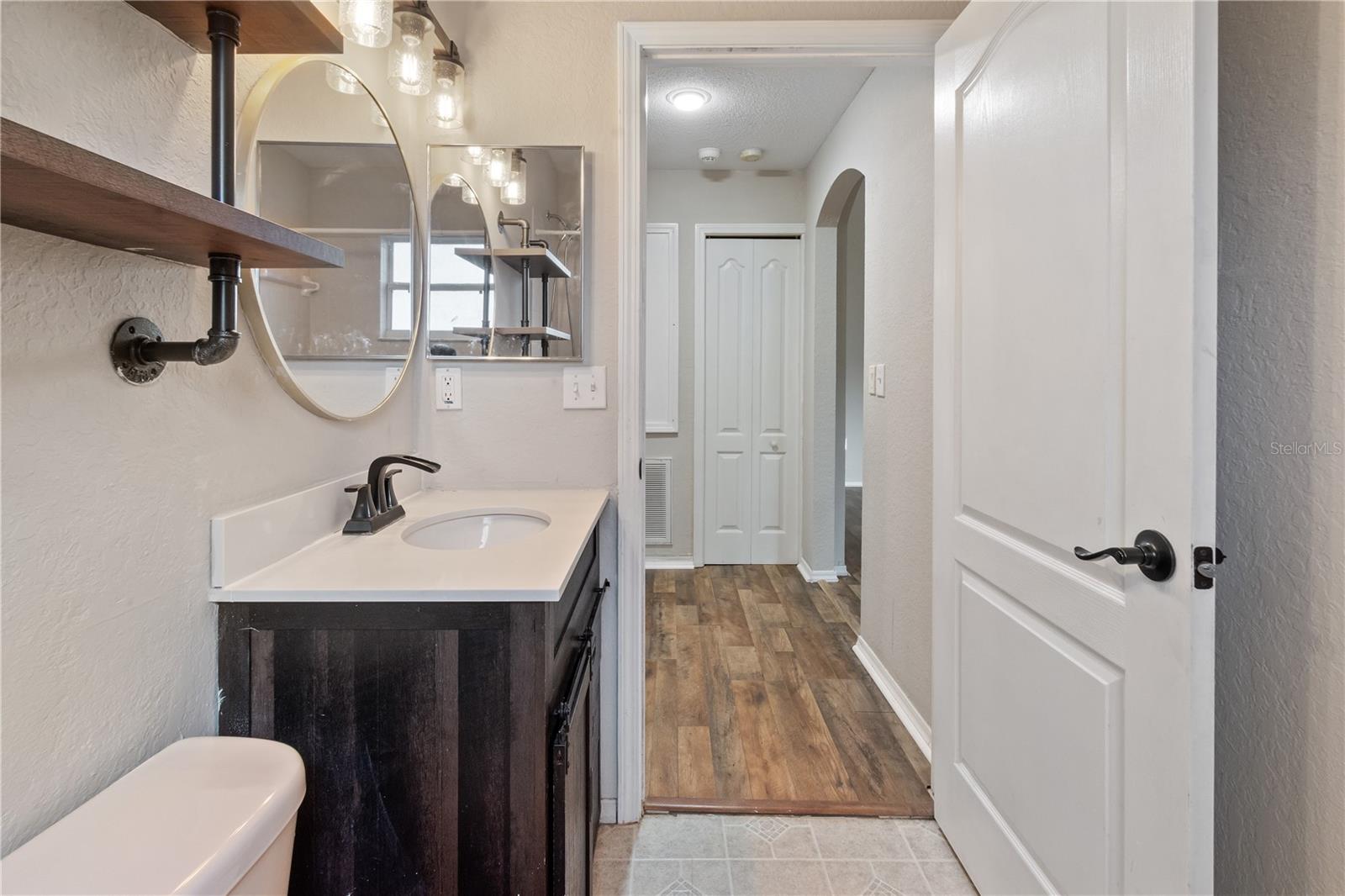 Image 22 of 43 For 4364 Dinner Lake Boulevard