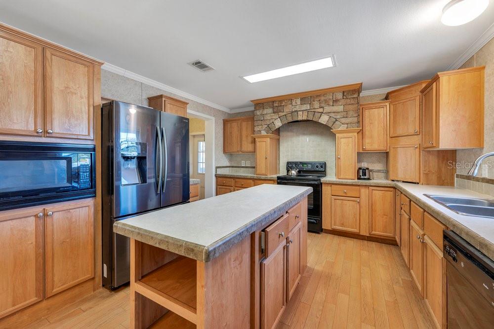 Image 10 of 37 For 223 Martin Drive