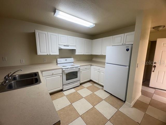 Image 3 of 12 For 865 Fox Lake Drive