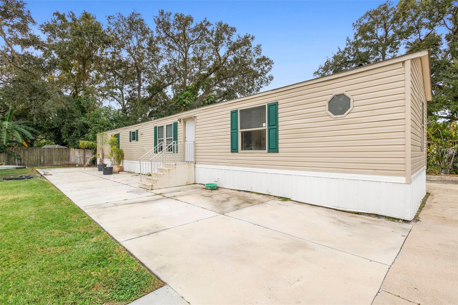 Image 2 of 49 For 2530 Cresap Street