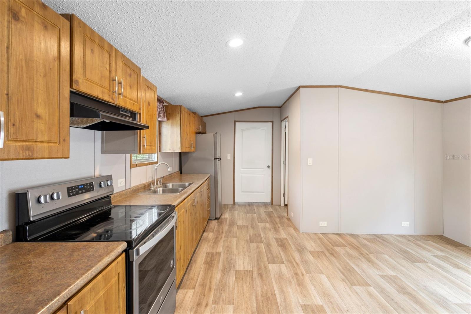 Image 42 of 49 For 2530 Cresap Street