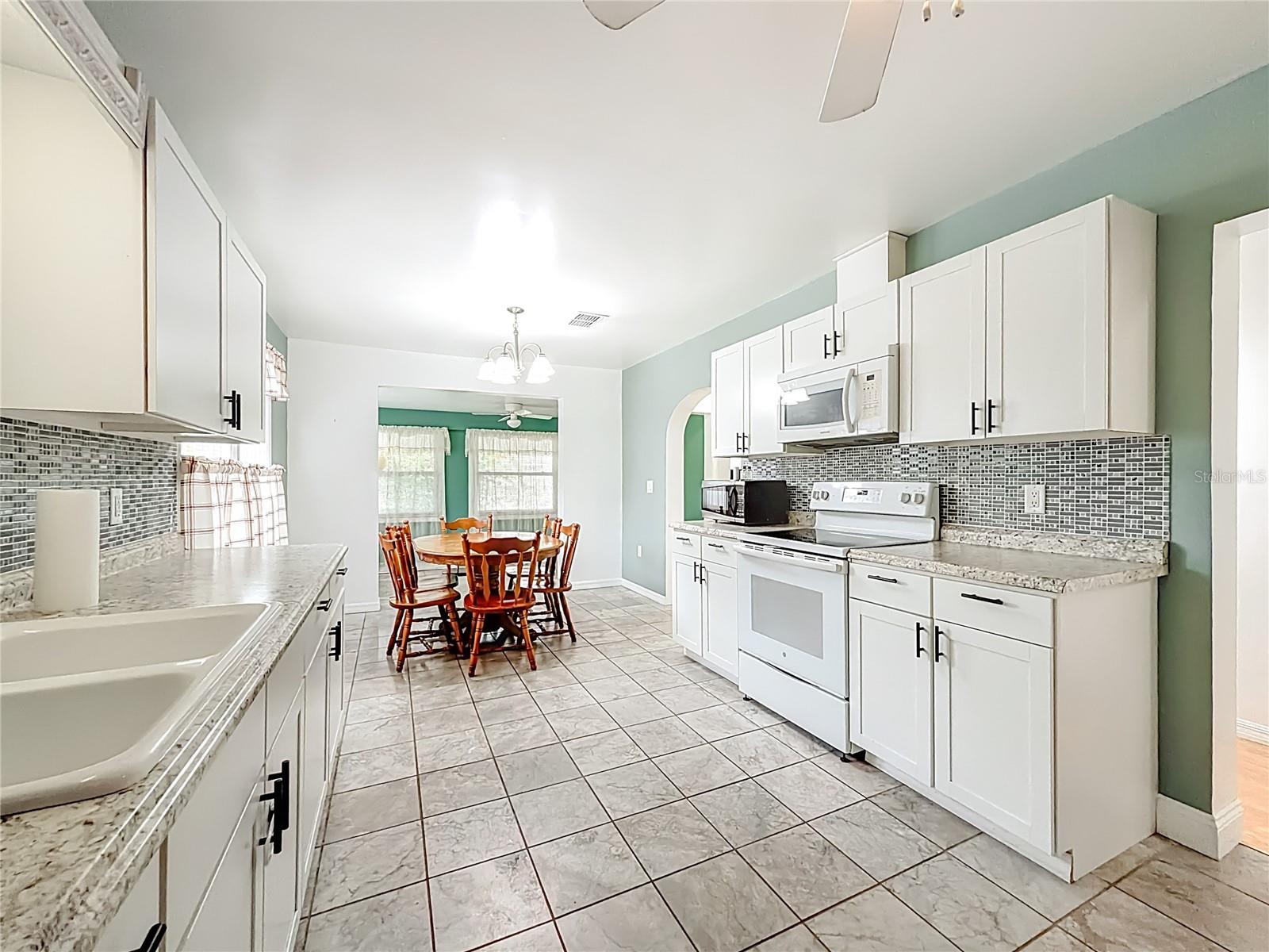 Image 17 of 44 For 533 Scenic Highway