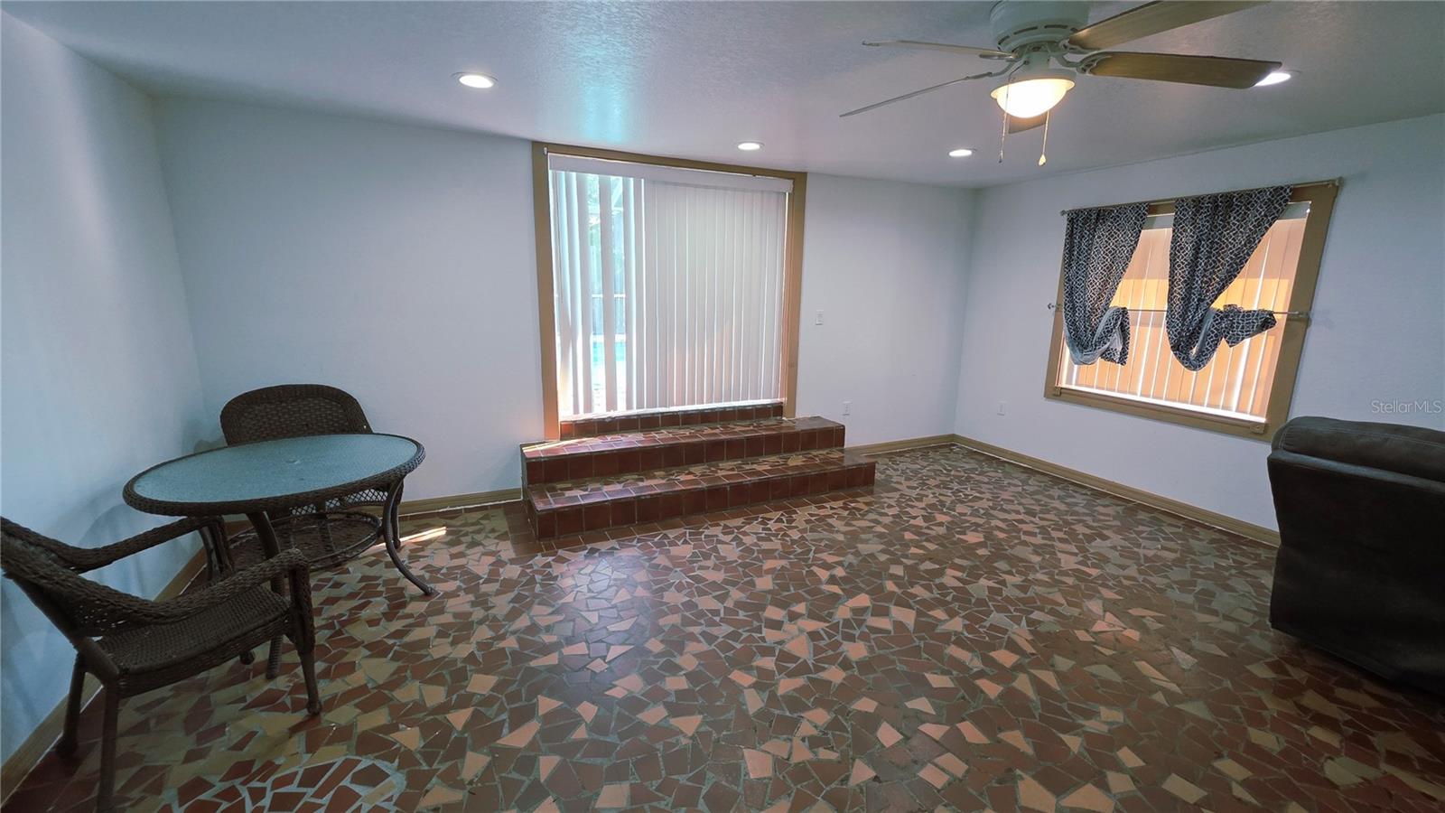 Image 33 of 44 For 533 Scenic Highway