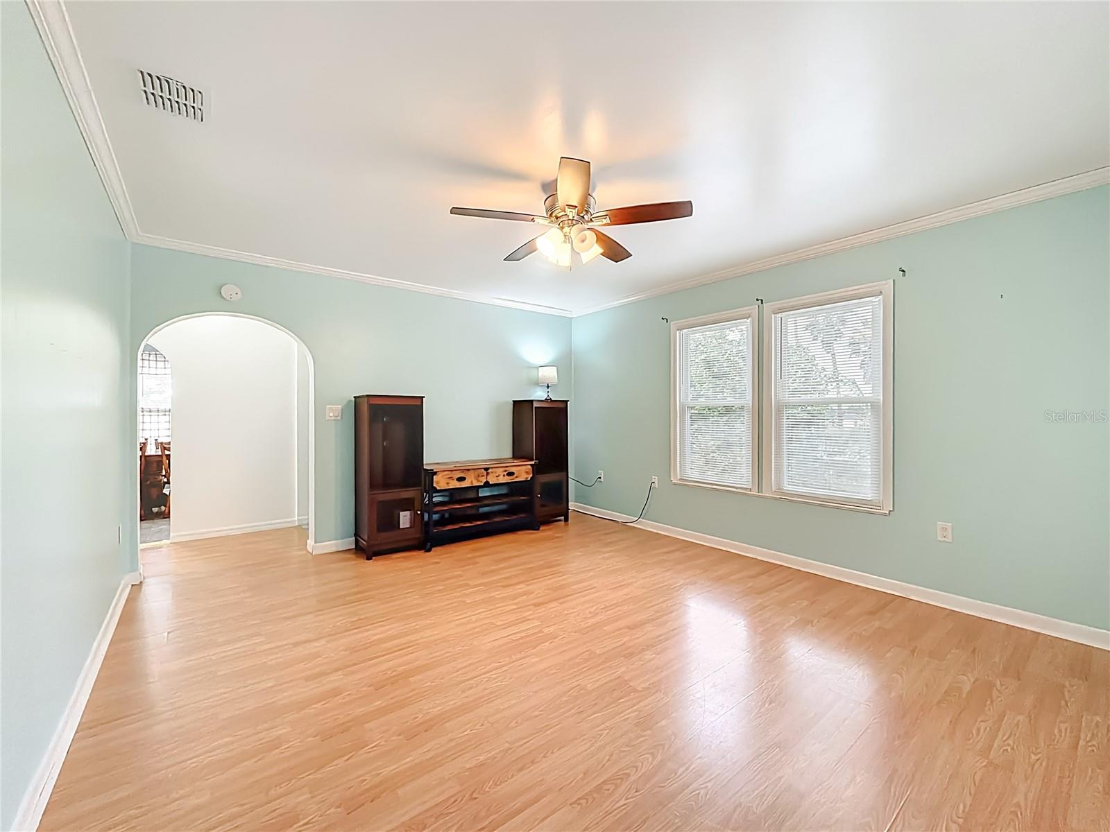 Image 8 of 44 For 533 Scenic Highway