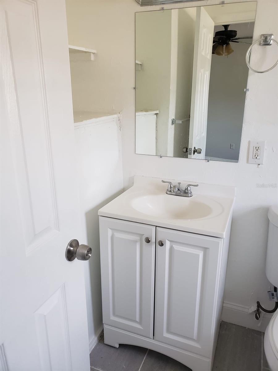 Image 12 of 28 For 1125 Olive Street