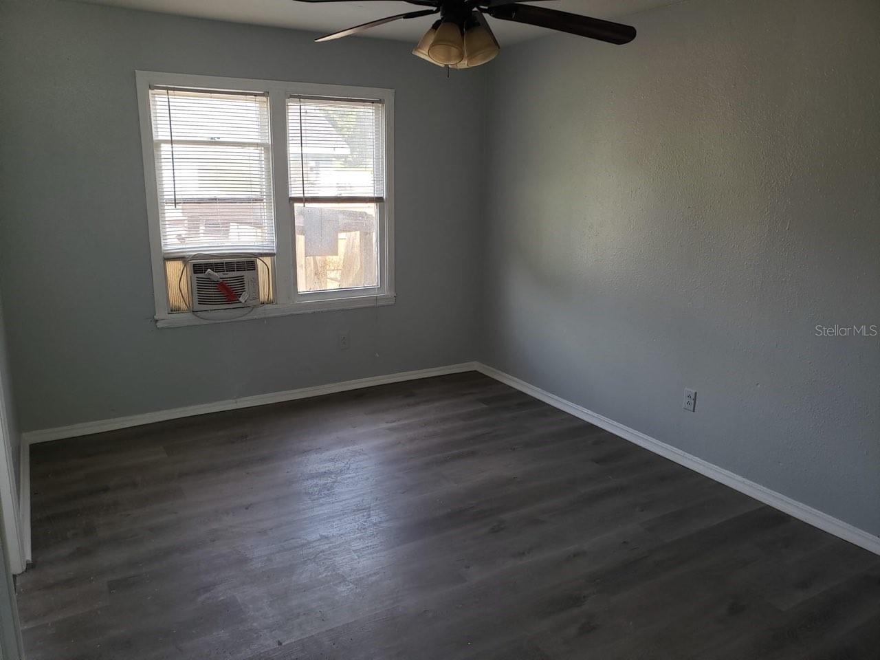 Image 13 of 28 For 1125 Olive Street