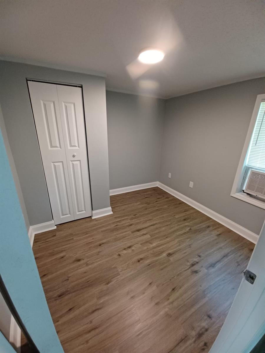 Image 18 of 28 For 1125 Olive Street