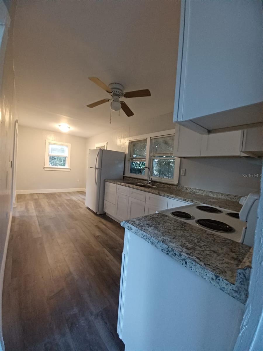 Image 23 of 28 For 1125 Olive Street