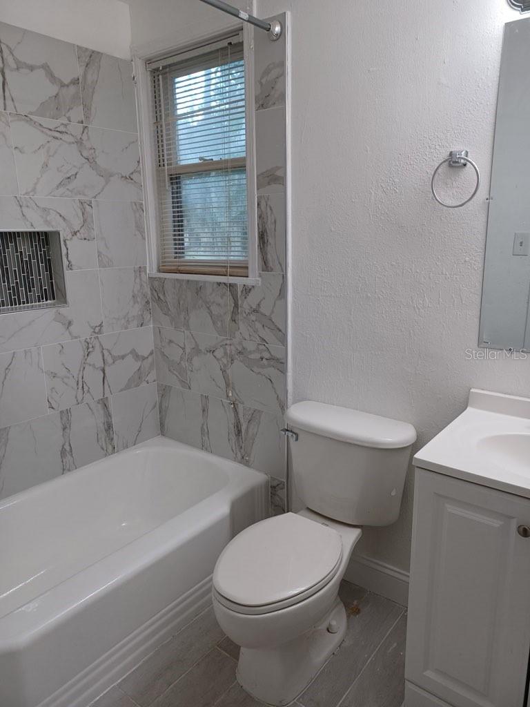 Image 5 of 28 For 1125 Olive Street