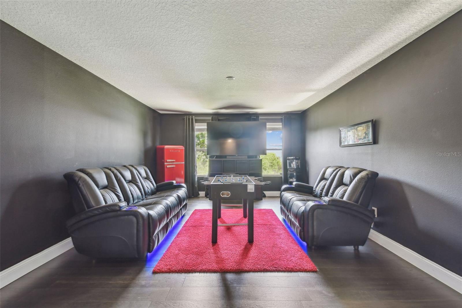 Image 23 of 63 For 1314 Oak Pond Street