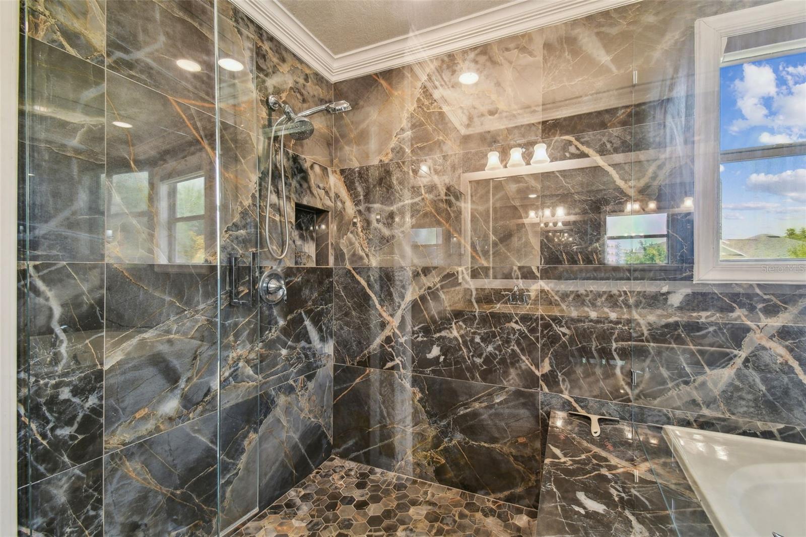 Image 30 of 63 For 1314 Oak Pond Street