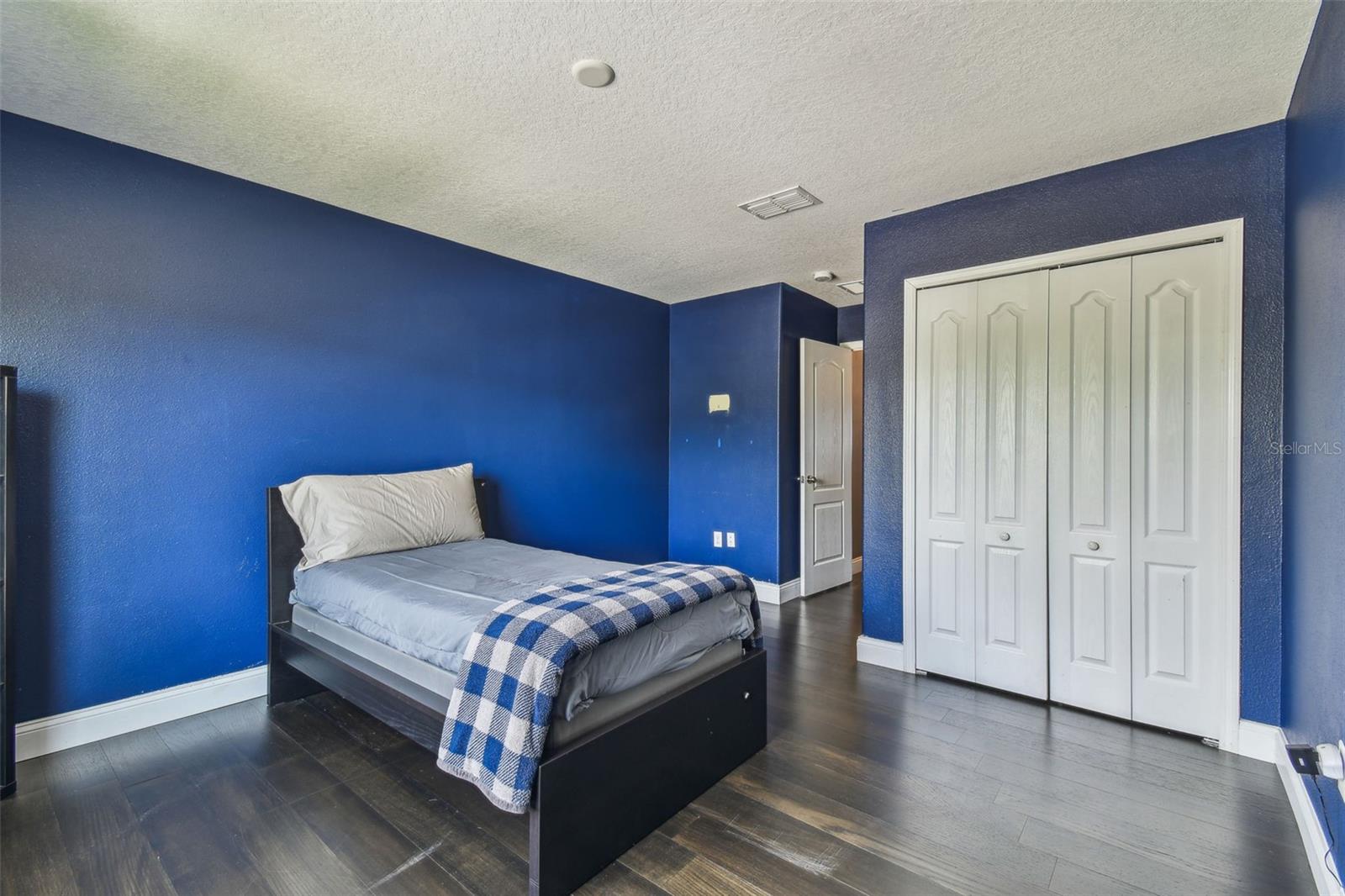 Image 31 of 63 For 1314 Oak Pond Street