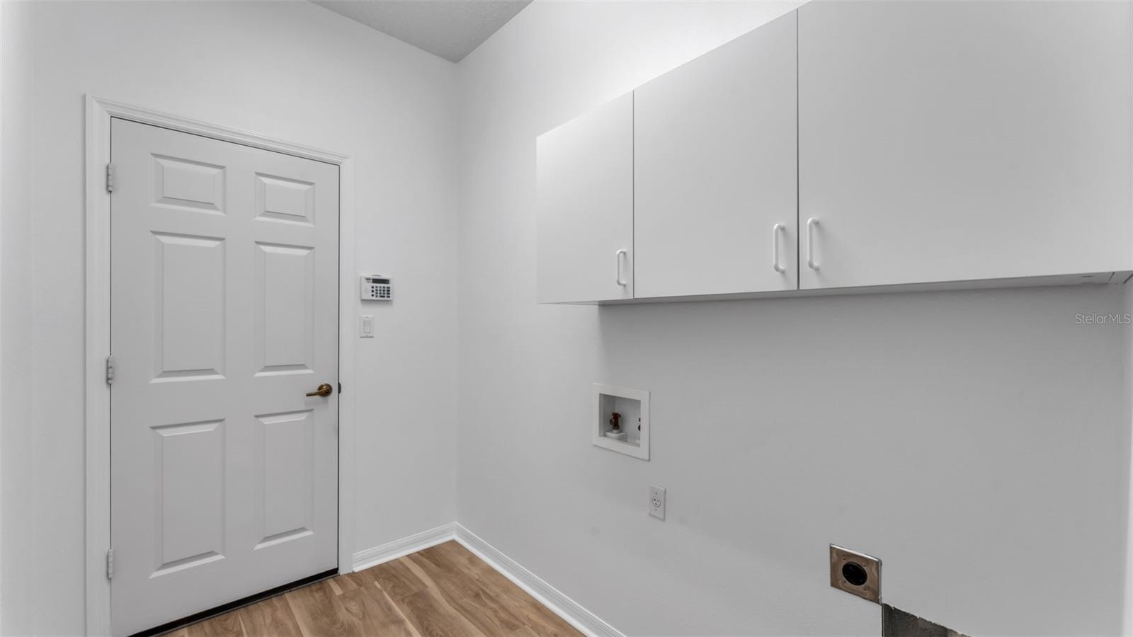 Image 31 of 37 For 4268 Windchime Lane