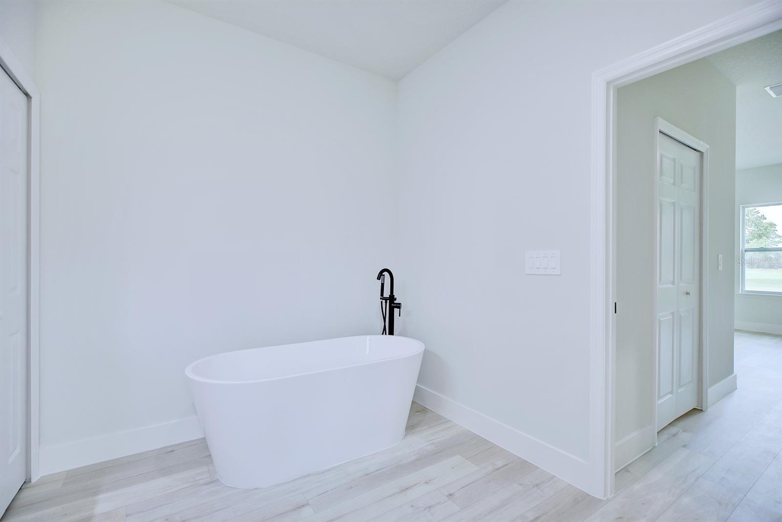 Image 18 of 33 For 4900 Myrtle Beach Drive