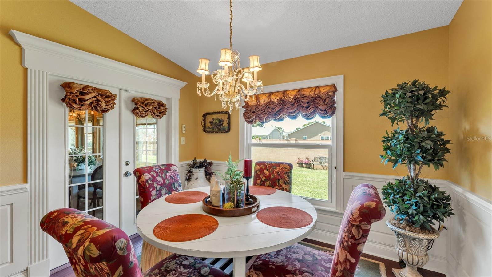 Image 6 of 49 For 6189 Magpie Drive