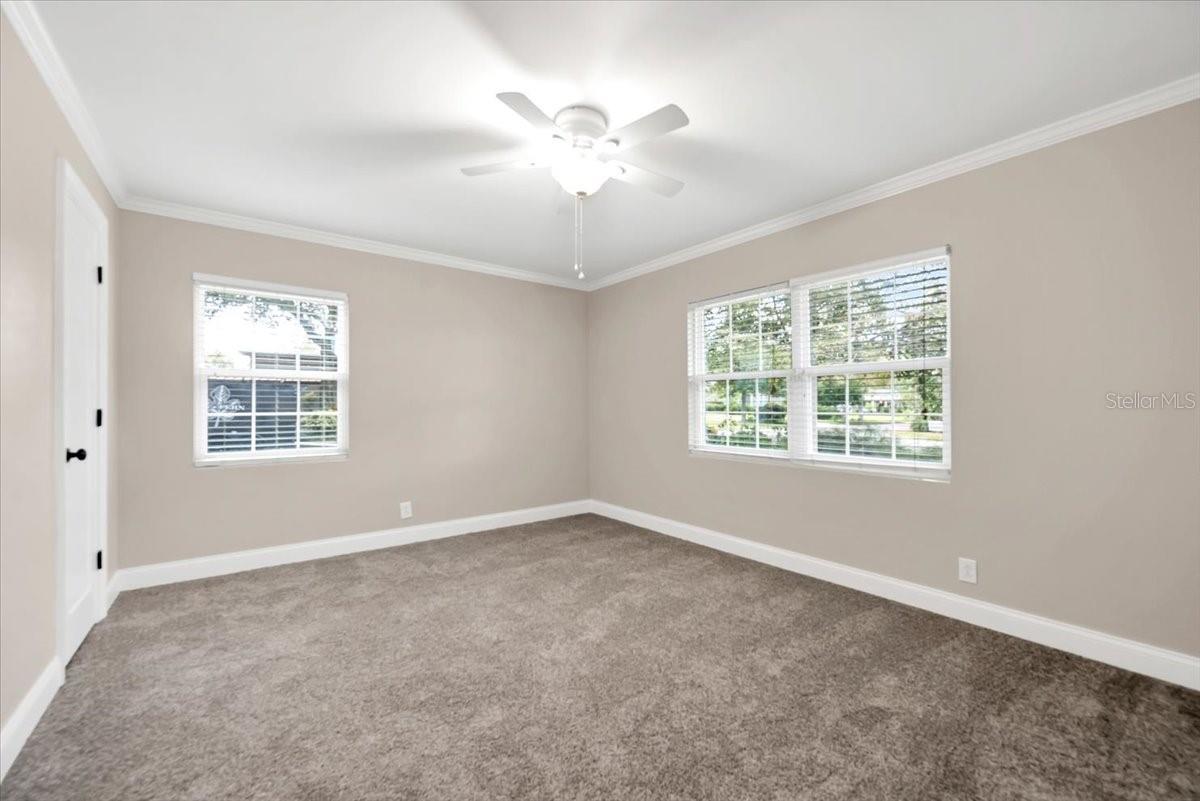 Image 28 of 43 For 2328 Woodbine Avenue