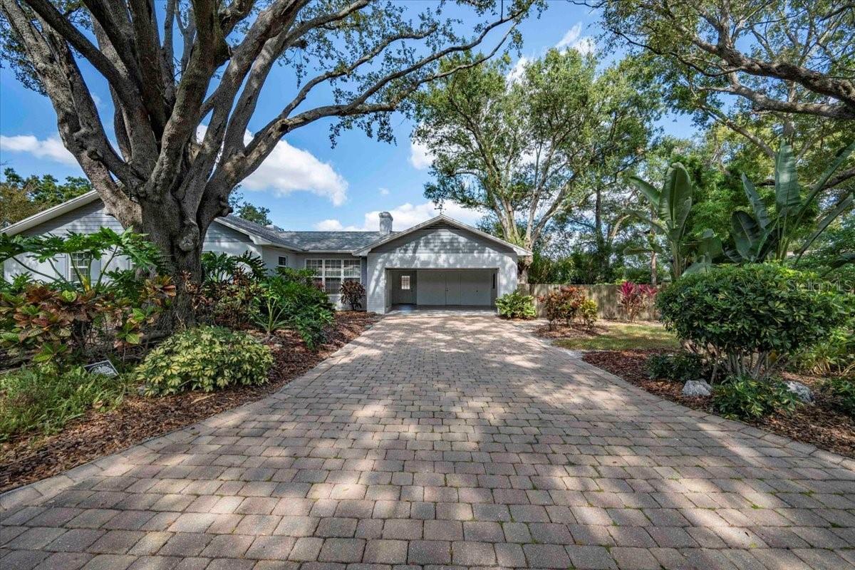 Image 32 of 43 For 2328 Woodbine Avenue