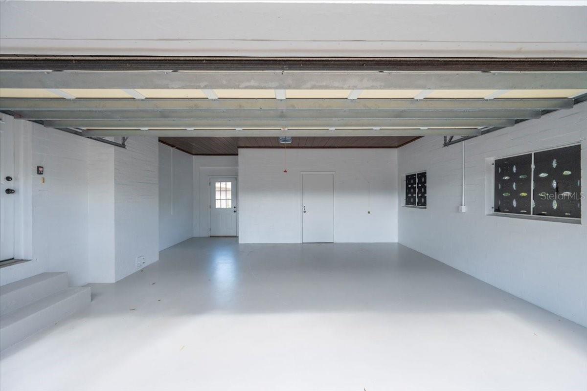 Image 34 of 43 For 2328 Woodbine Avenue