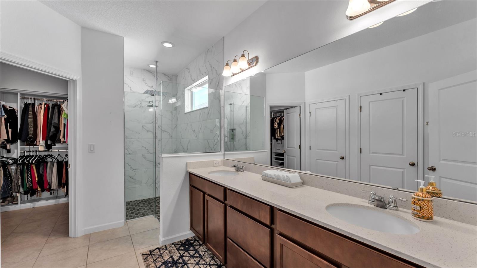 Image 14 of 38 For 5439 Orange Orchard Drive