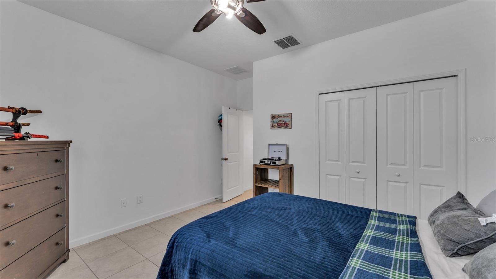 Image 18 of 38 For 5439 Orange Orchard Drive