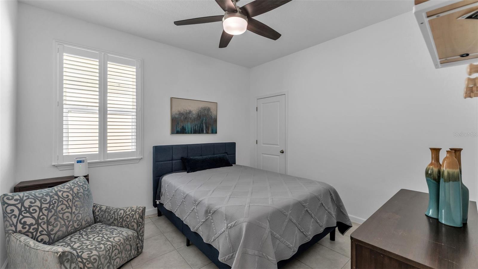 Image 21 of 38 For 5439 Orange Orchard Drive