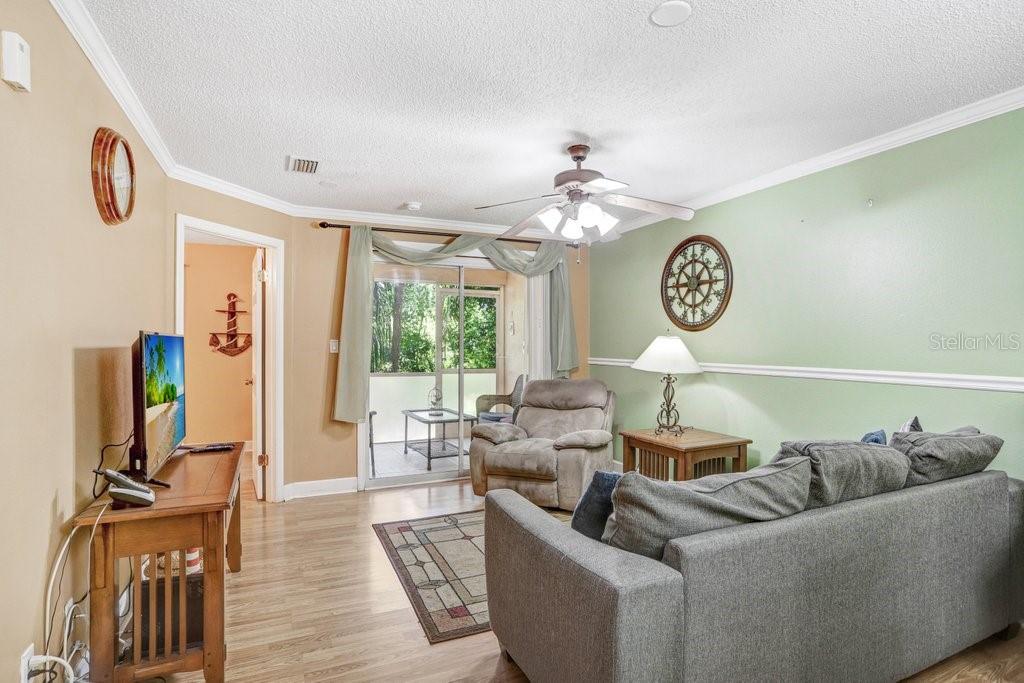 Image 14 of 37 For 8838 Coral Palms Court A