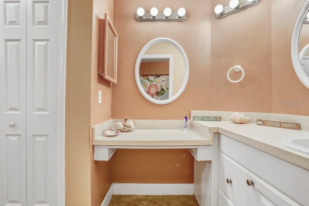 Image 21 of 37 For 8838 Coral Palms Court A