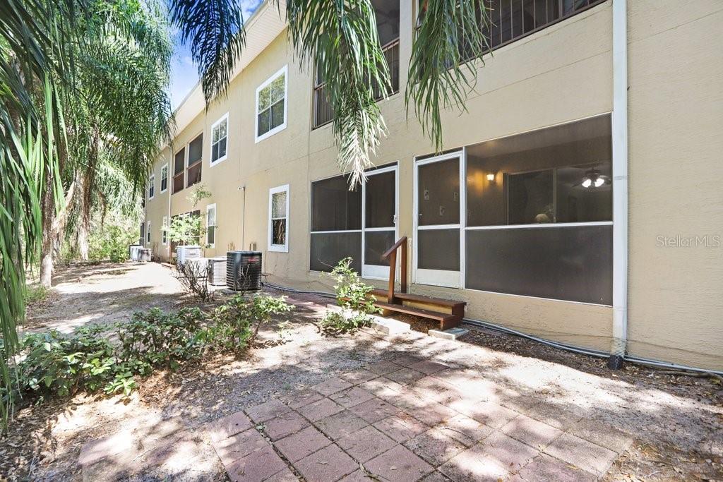 Image 28 of 37 For 8838 Coral Palms Court A