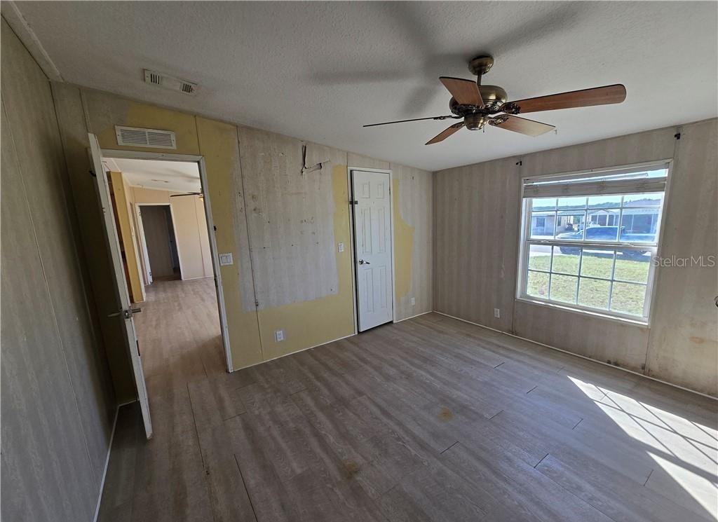 Image 6 of 15 For 120 Shelby Street