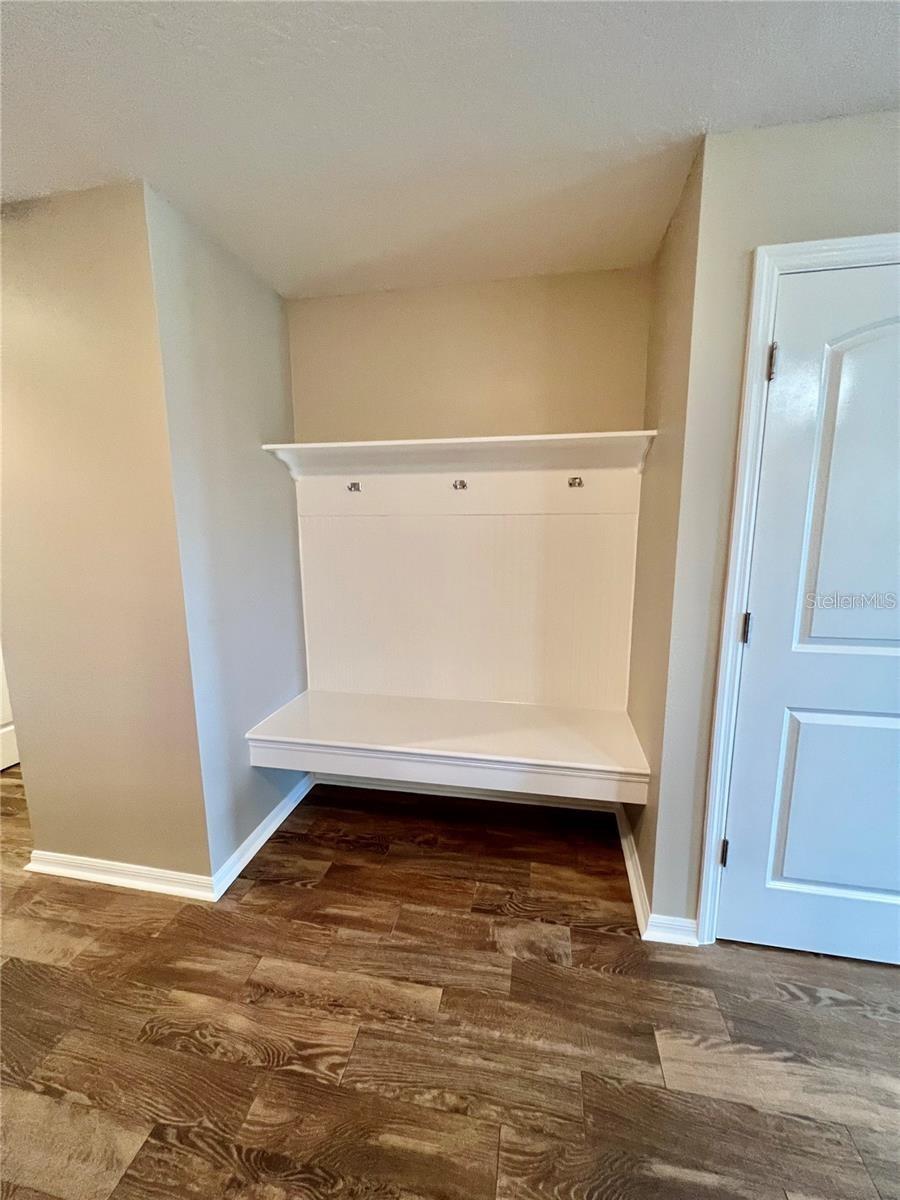 Image 9 of 15 For 5573 Maggiore Boulevard