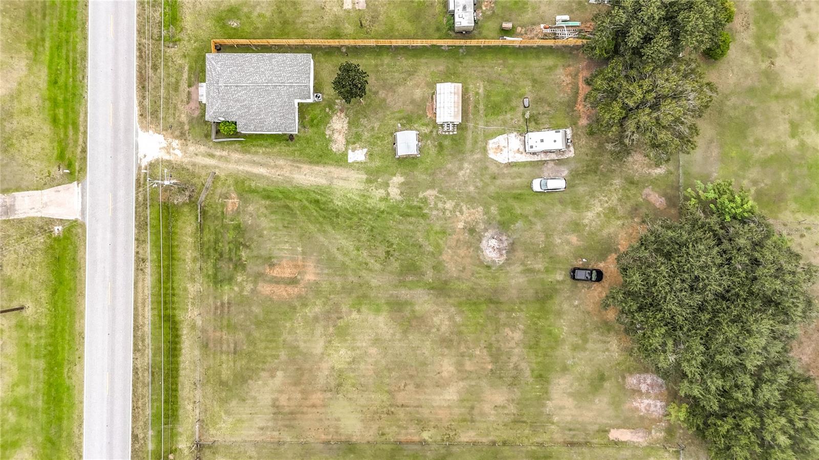 Listing photo id 16 for 5219 County Rd 663