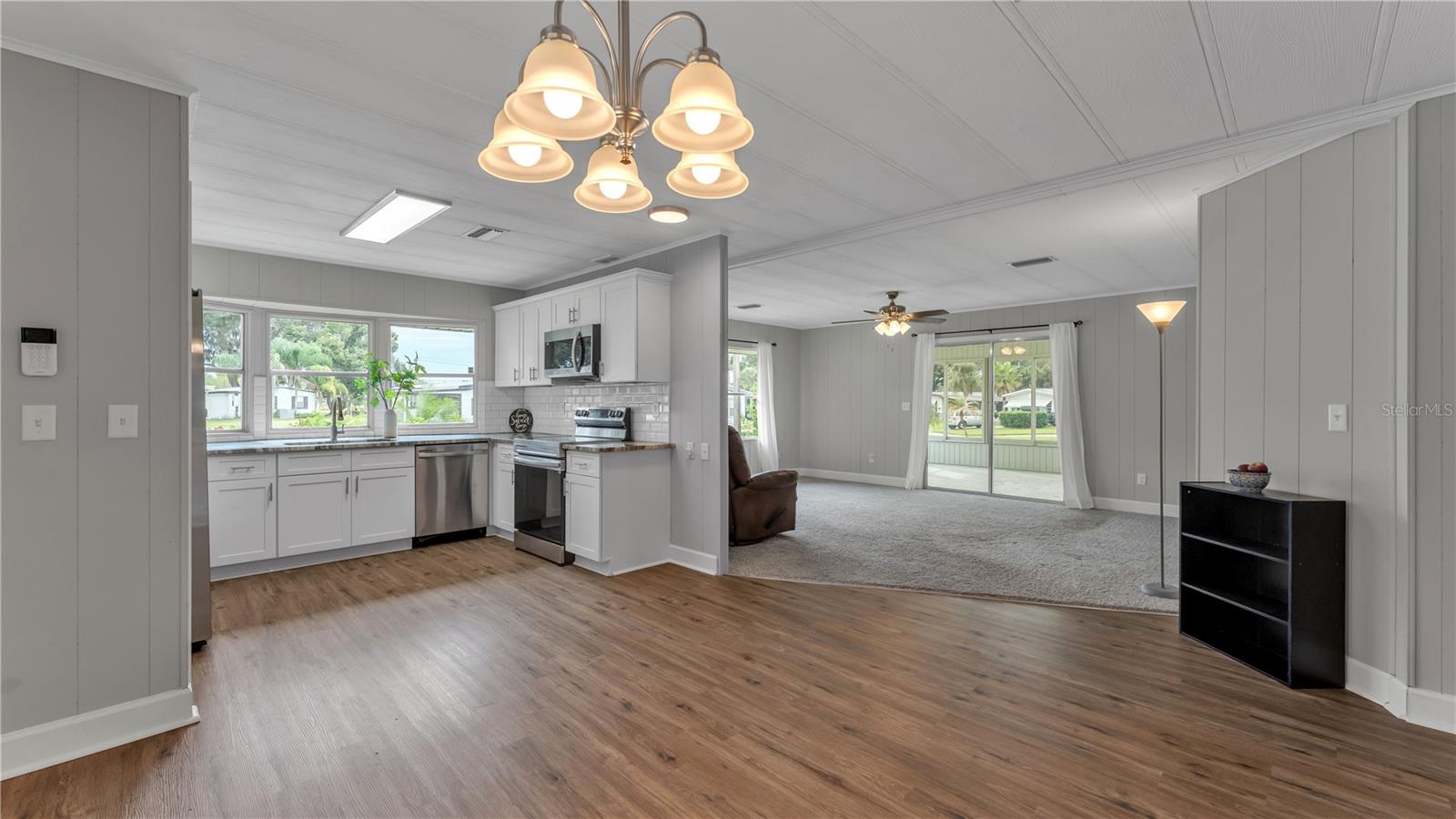 Image 11 of 43 For 9032 Sarah Drive