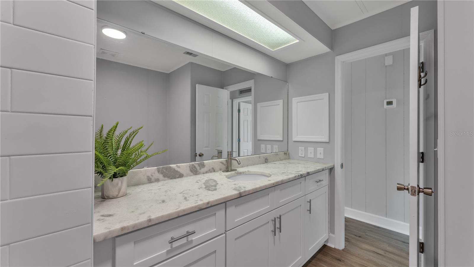 Image 22 of 43 For 9032 Sarah Drive