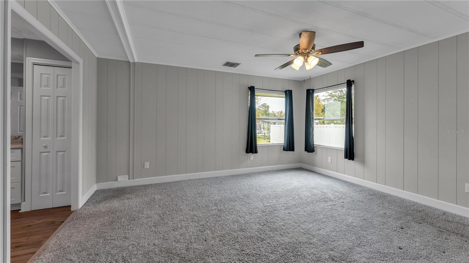 Image 25 of 43 For 9032 Sarah Drive