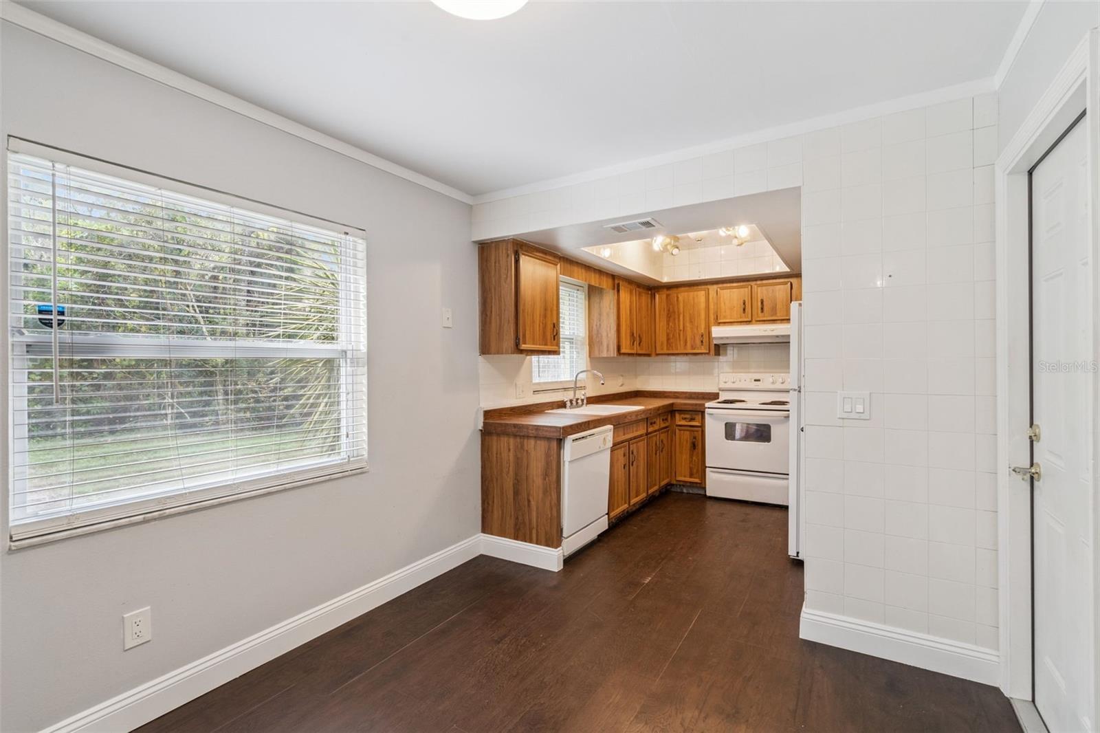 Image 10 of 20 For 8144 Bucksaw Drive