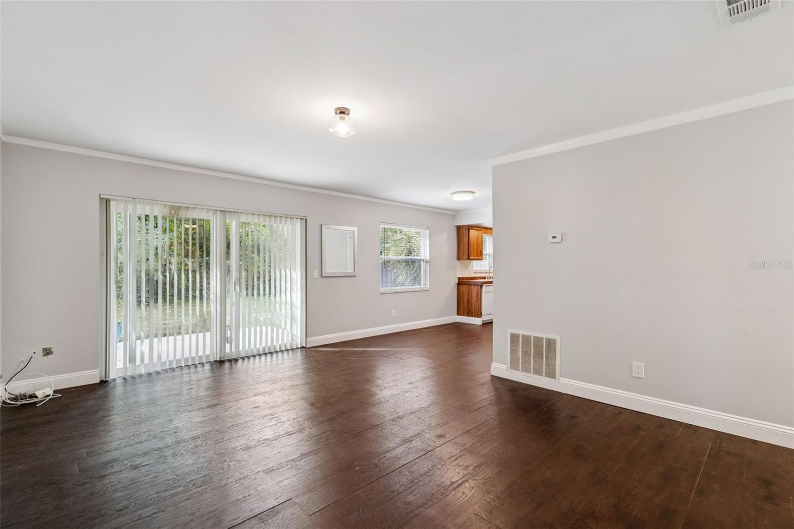 Image 5 of 20 For 8144 Bucksaw Drive