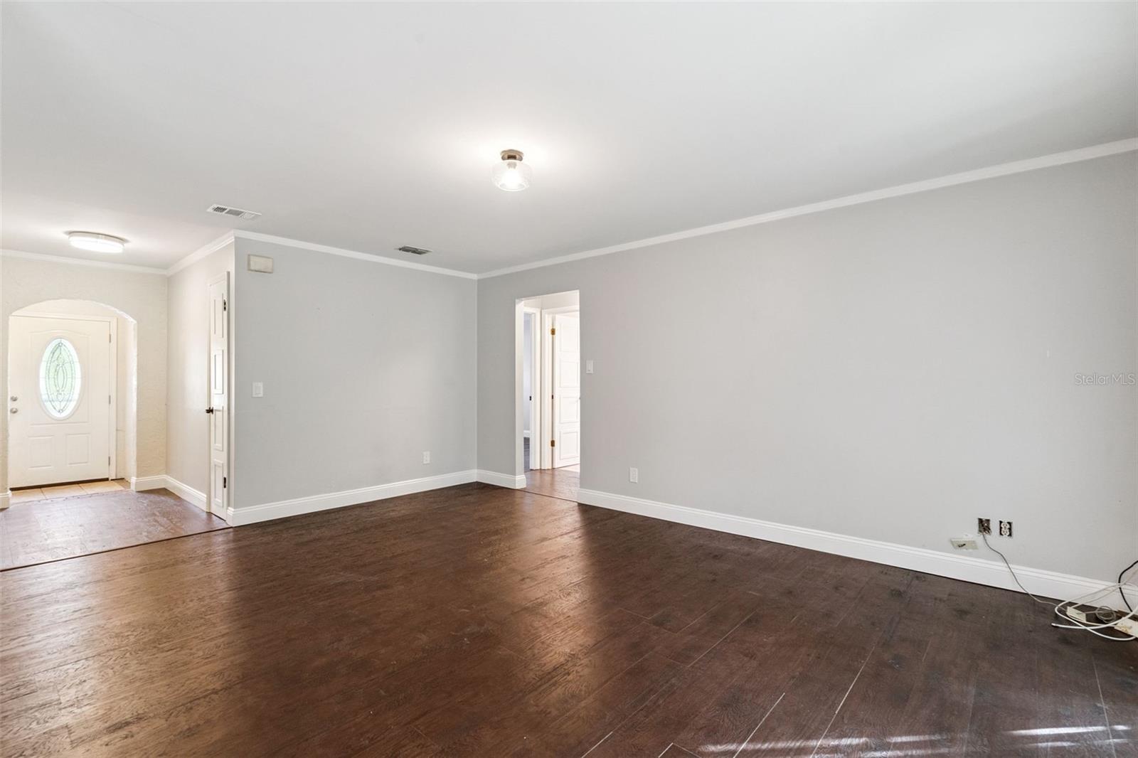 Image 6 of 20 For 8144 Bucksaw Drive