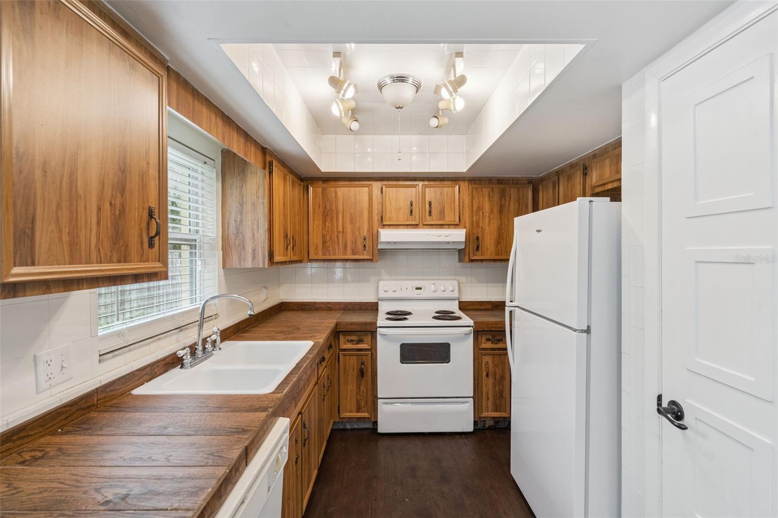 Image 8 of 20 For 8144 Bucksaw Drive