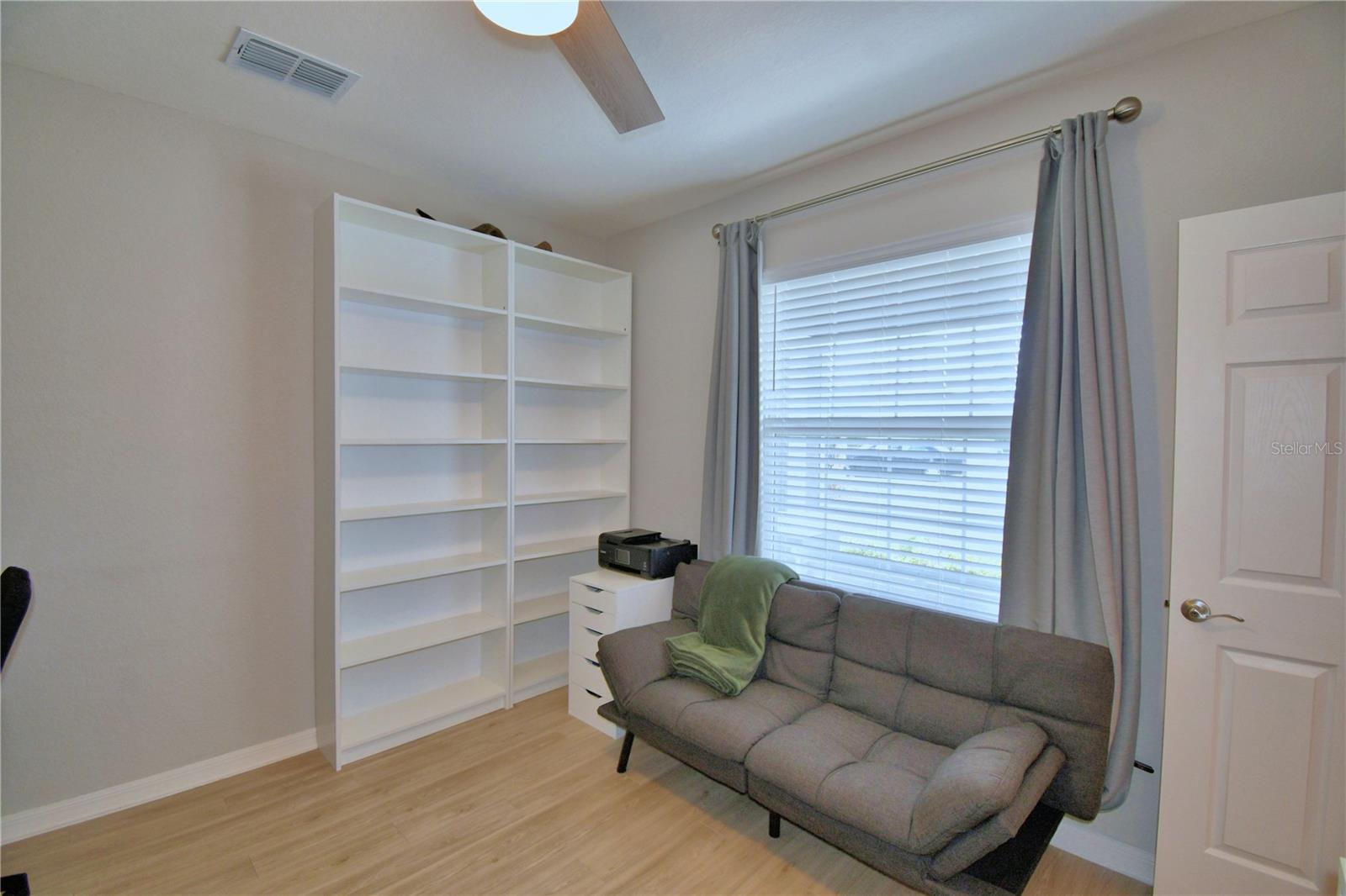 Image 11 of 91 For 635 Vista View Lane