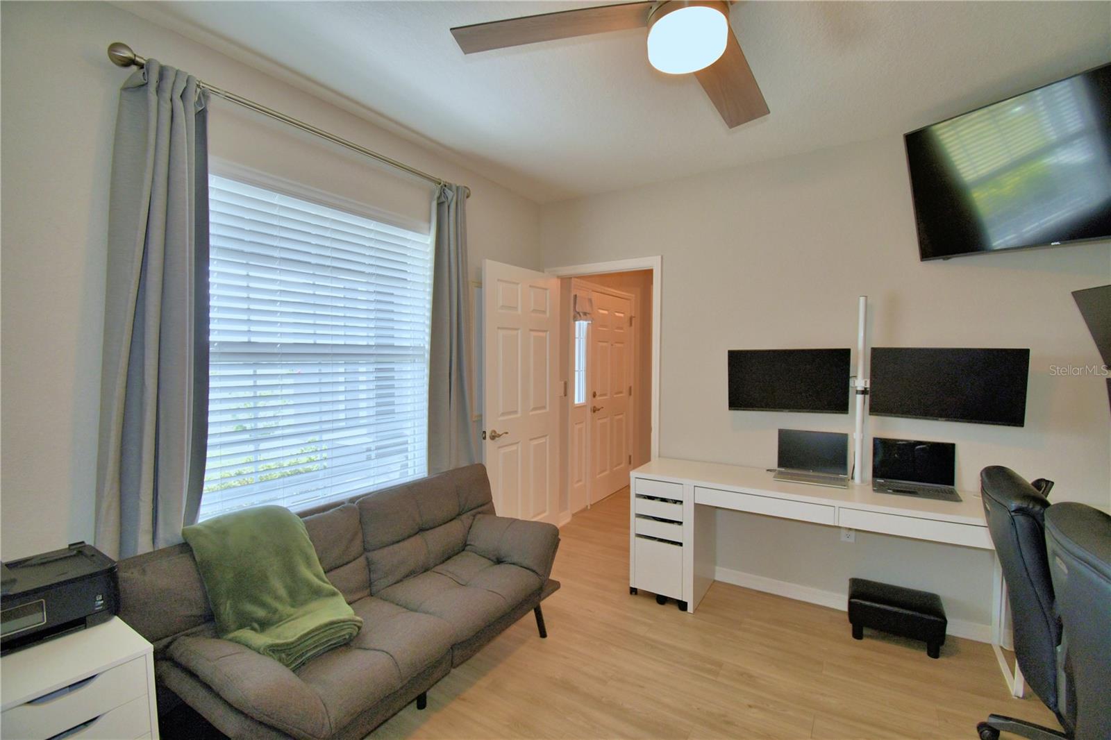 Image 12 of 91 For 635 Vista View Lane