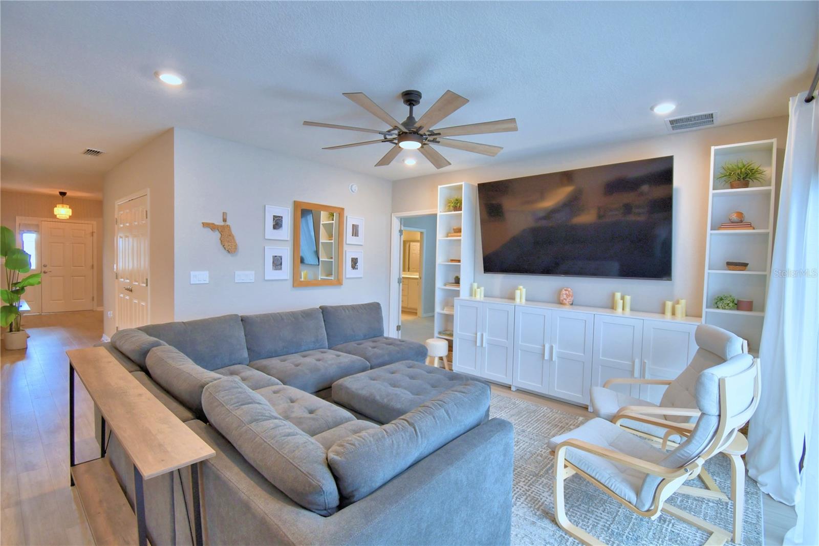 Image 25 of 91 For 635 Vista View Lane