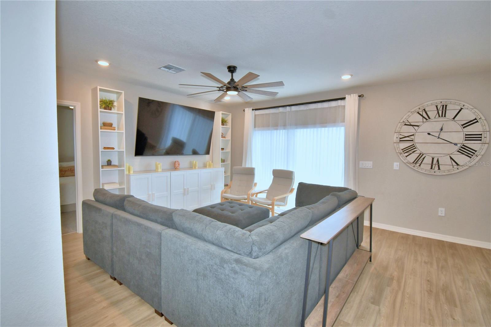 Image 26 of 91 For 635 Vista View Lane