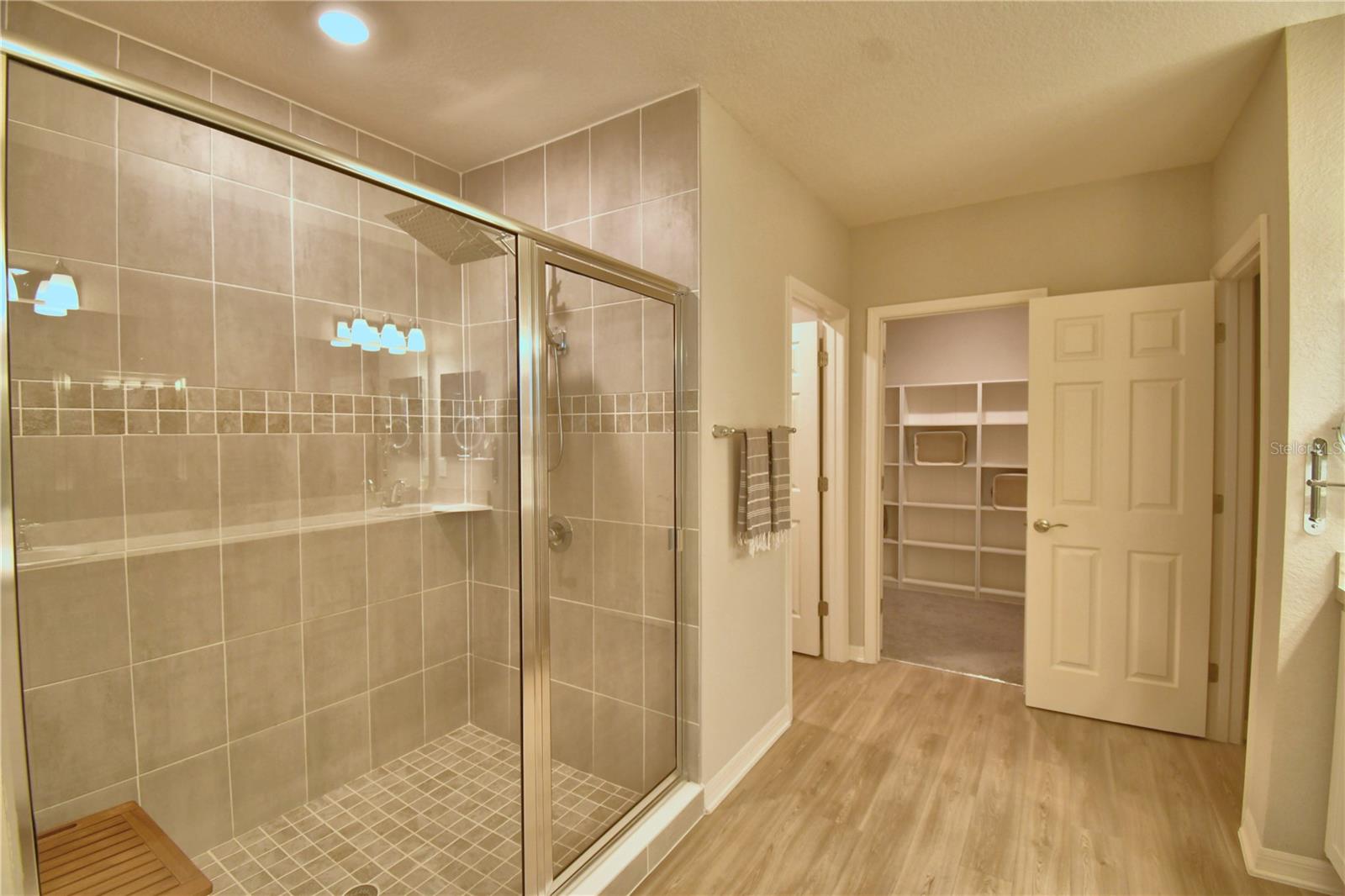 Image 36 of 91 For 635 Vista View Lane