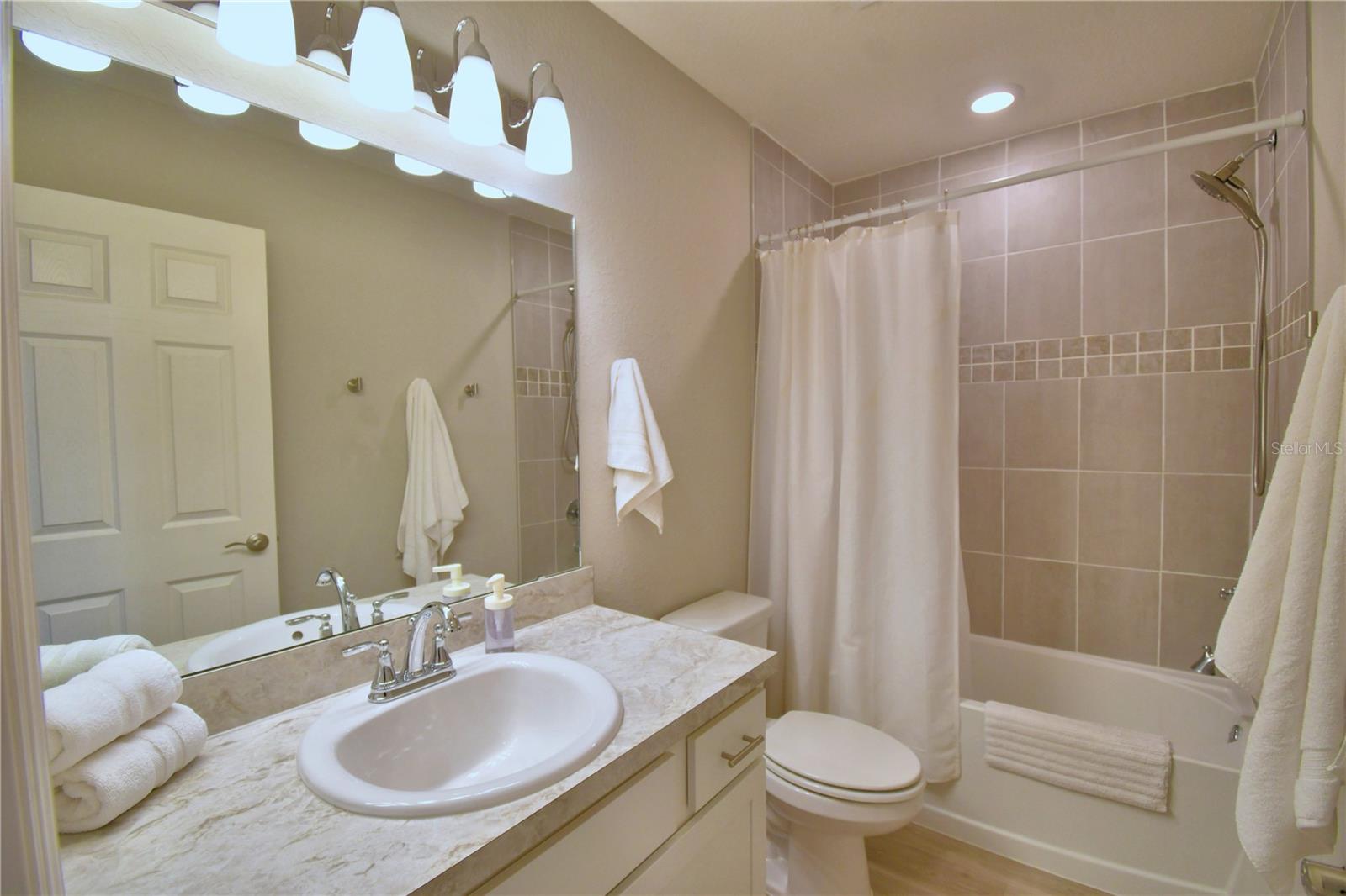 Image 57 of 91 For 635 Vista View Lane