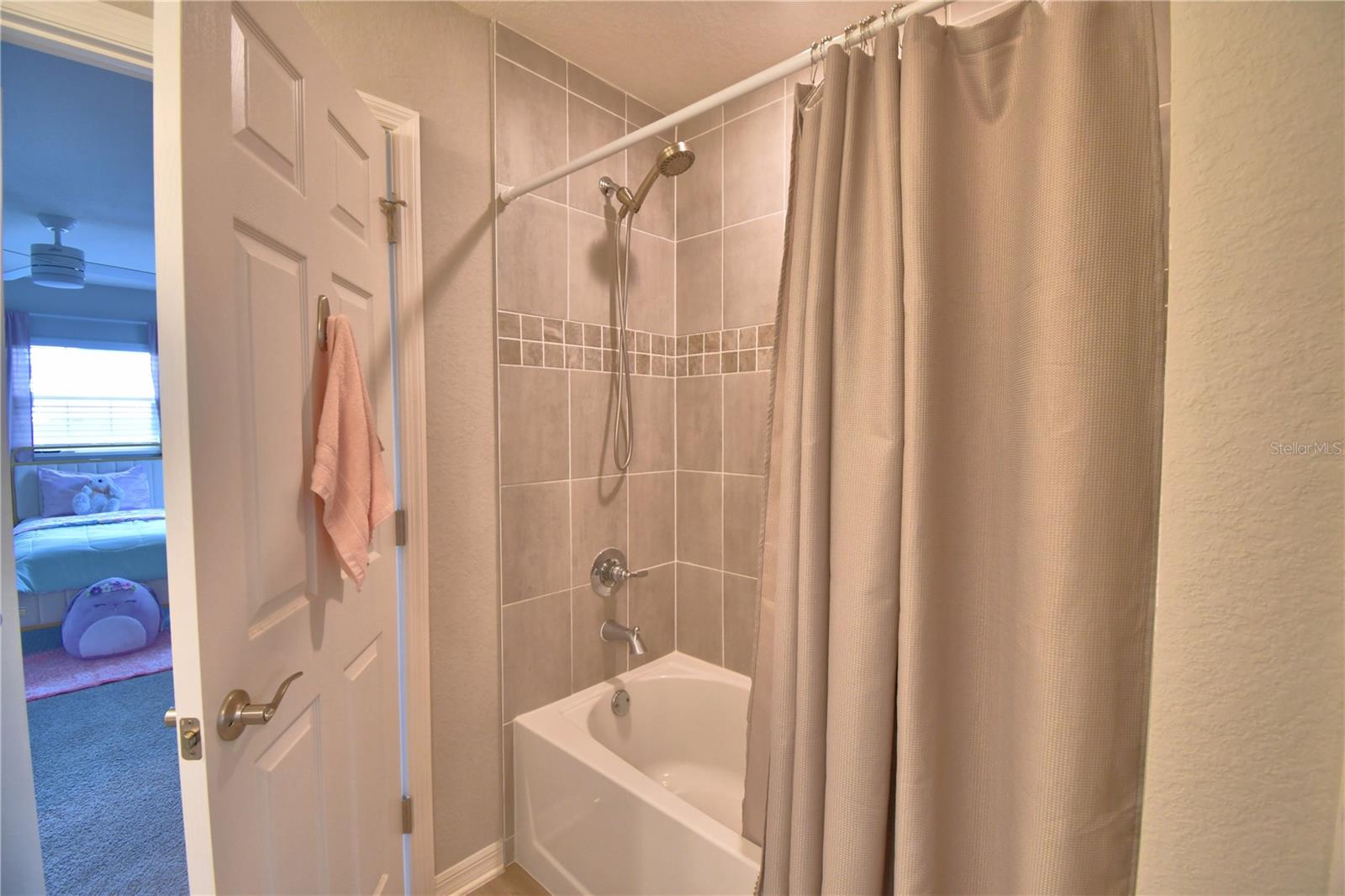 Image 74 of 91 For 635 Vista View Lane