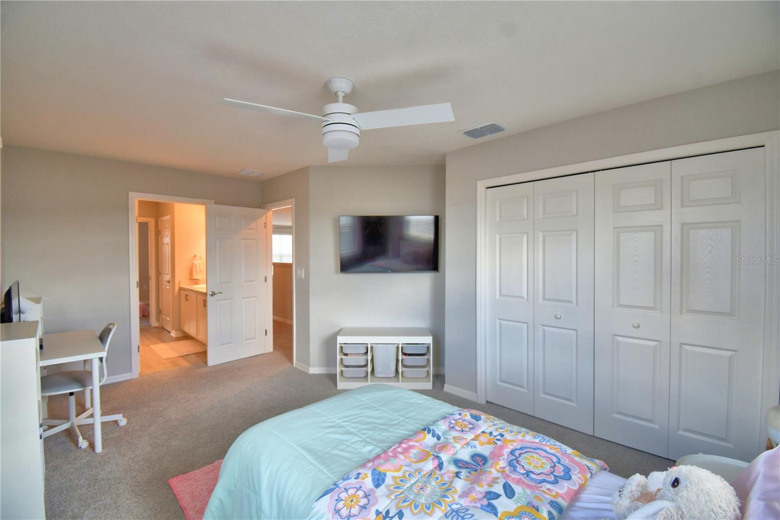 Image 77 of 91 For 635 Vista View Lane